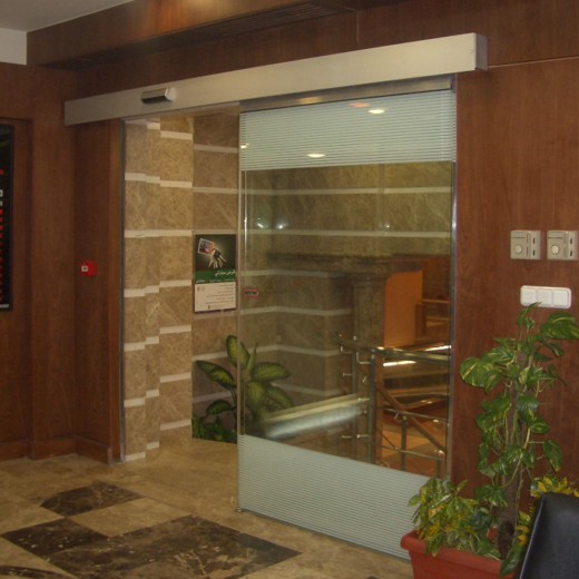 Frameless Glass Clamp